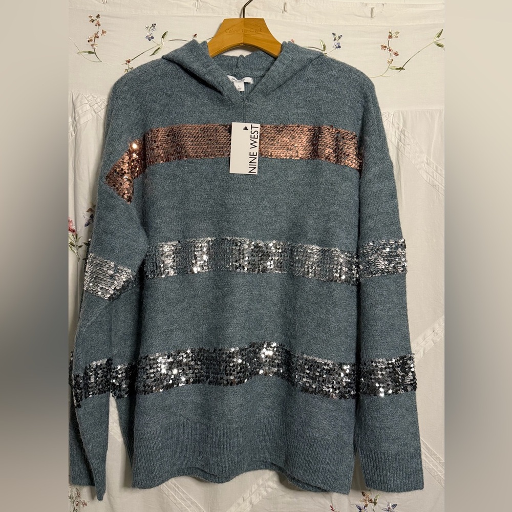 NWT Nine West Women's Grey and Silver Sequin Sweater